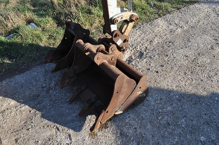 Used 2016 TAKEUCHI TB216