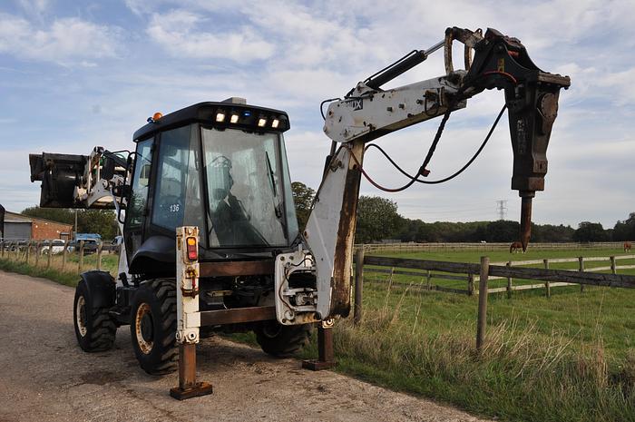 Used 2013 JCB 2CXSM 4WS