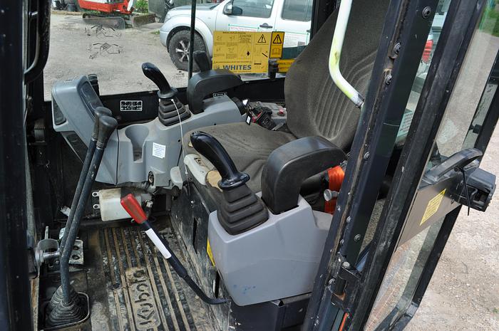Used 2014 KUBOTA U27-4
