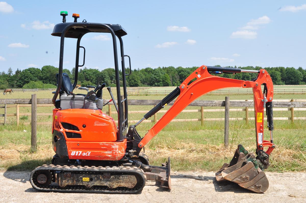 Used 2021 KUBOTA U17-3a