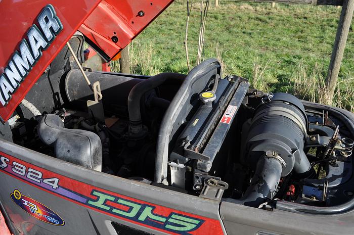 Used YANMAR US324