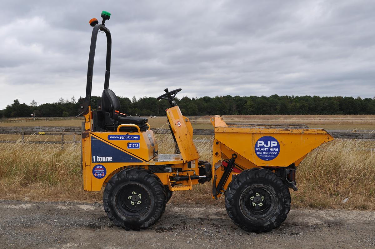 Used 2017 THWAITES MACH201 1T HI-TIP