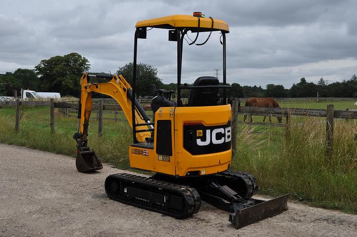 Used 2018 JCB 18Z-1