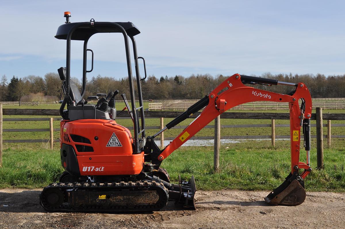 Used 2018 KUBOTA U17-3a