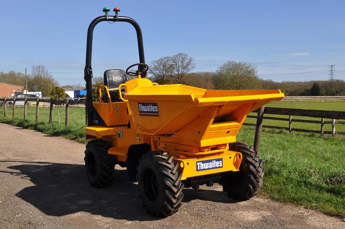 Used 2004 THWAITES 1.5T POWER SWIVEL HI-TIP DUMPER