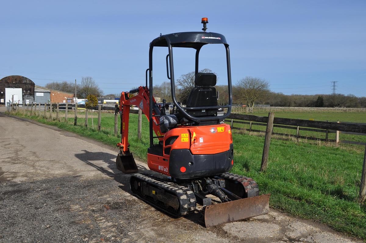 Used 2018 KUBOTA U17-3a