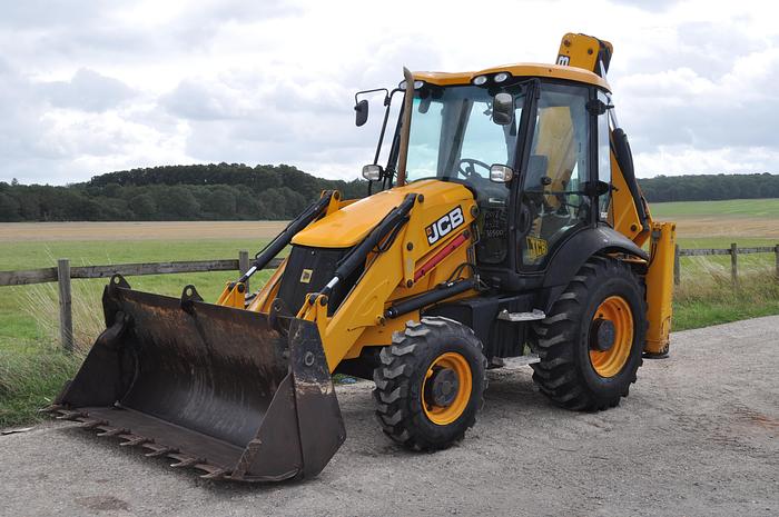 Used 2012 JCB 3CX SITEMASTER