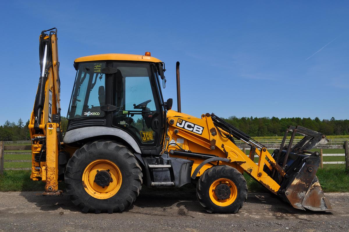Used 2011 JCB 3CX SM