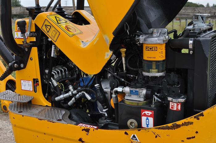 Used 2019 JCB 8008 CTS