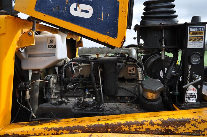 Used 2012 THWAITES 6 TONNE