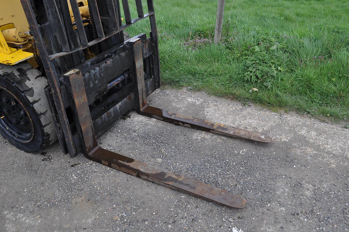 Used 1997 CATERPILLAR V60D SA