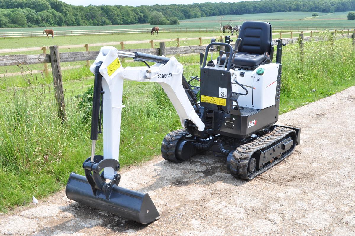 Used 2010 BOBCAT E10