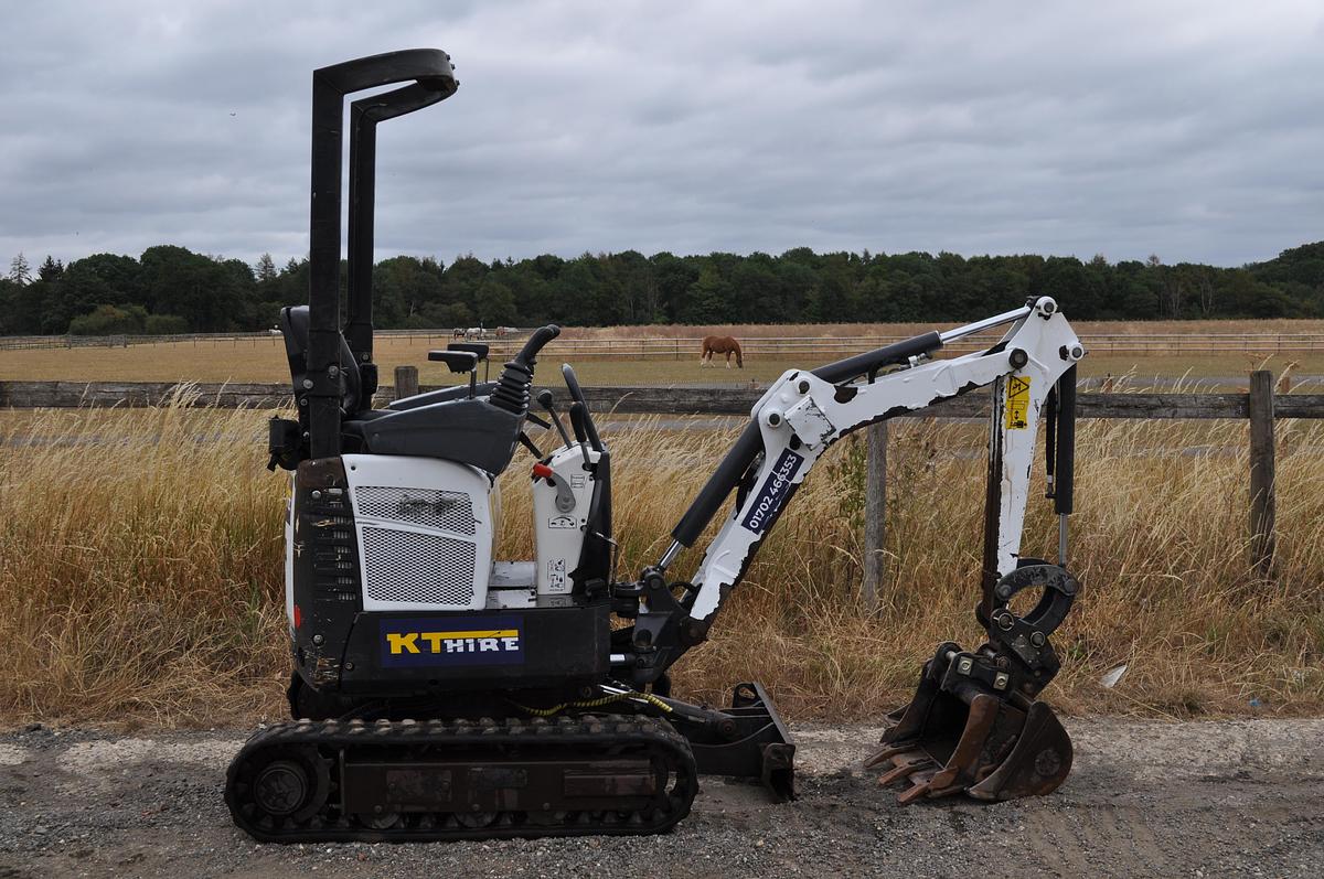 Used 2021 BOBCAT E10Z