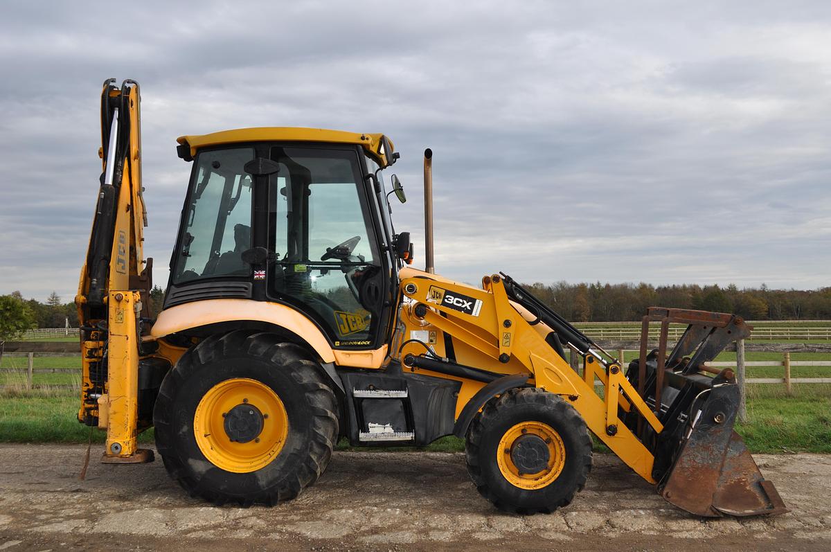 Used 2009 JCB 3CX SITEMASTER