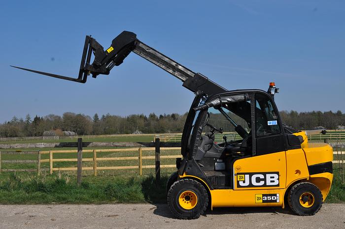 Used 2010 JCB TLT 35