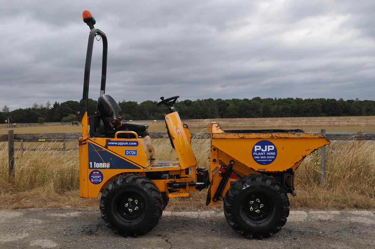 Used 2017 THWAITES MACH201 1T HI-TIP