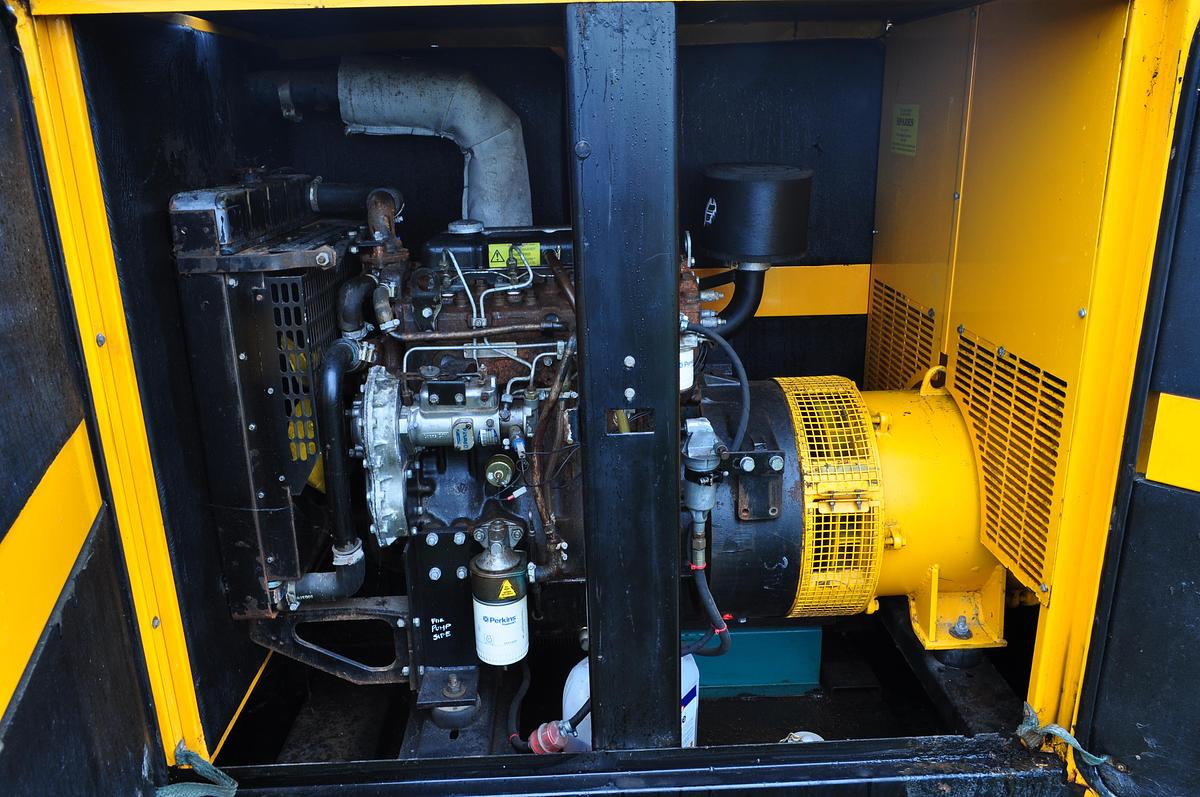 Used 1993 GROUPE ELECTROGENE PERKINS NS 60KVA