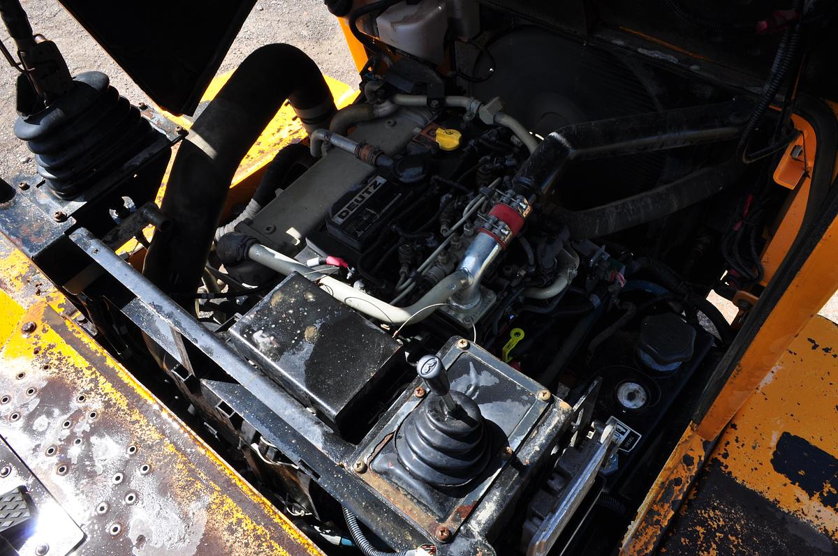 Used 2015 THWAITES 6T MACH2065