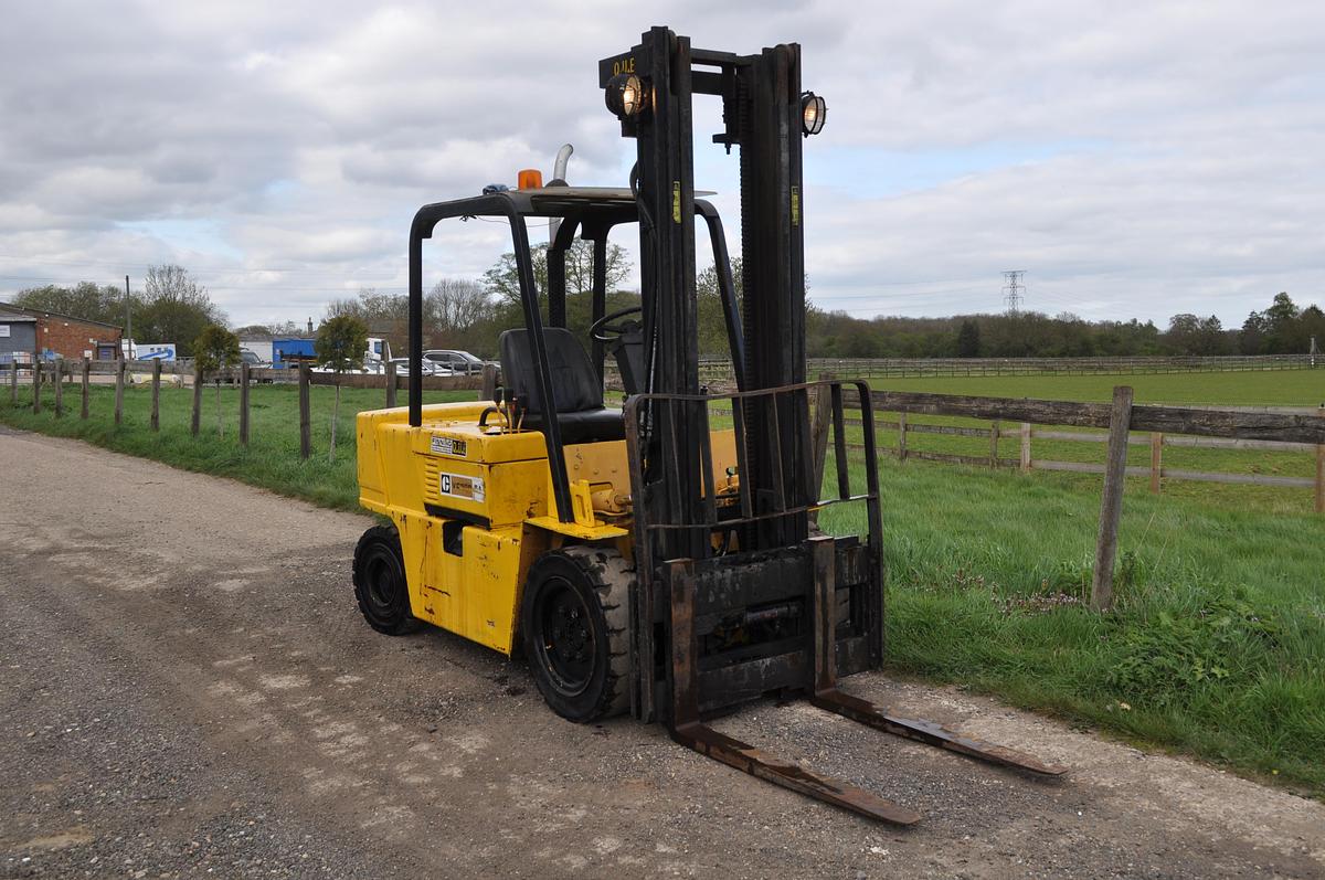 Used 1997 CATERPILLAR V60D SA