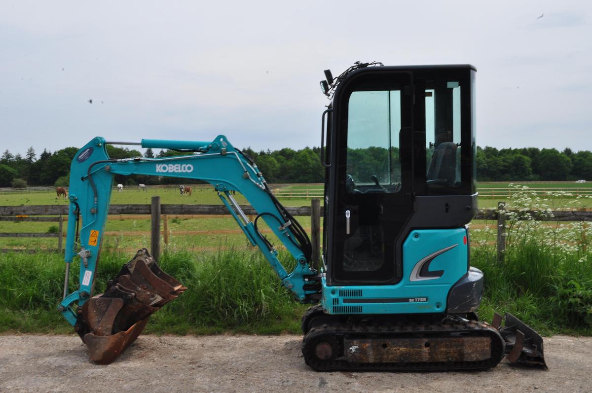 Used 2020 KOBELCO SK17SR-3E