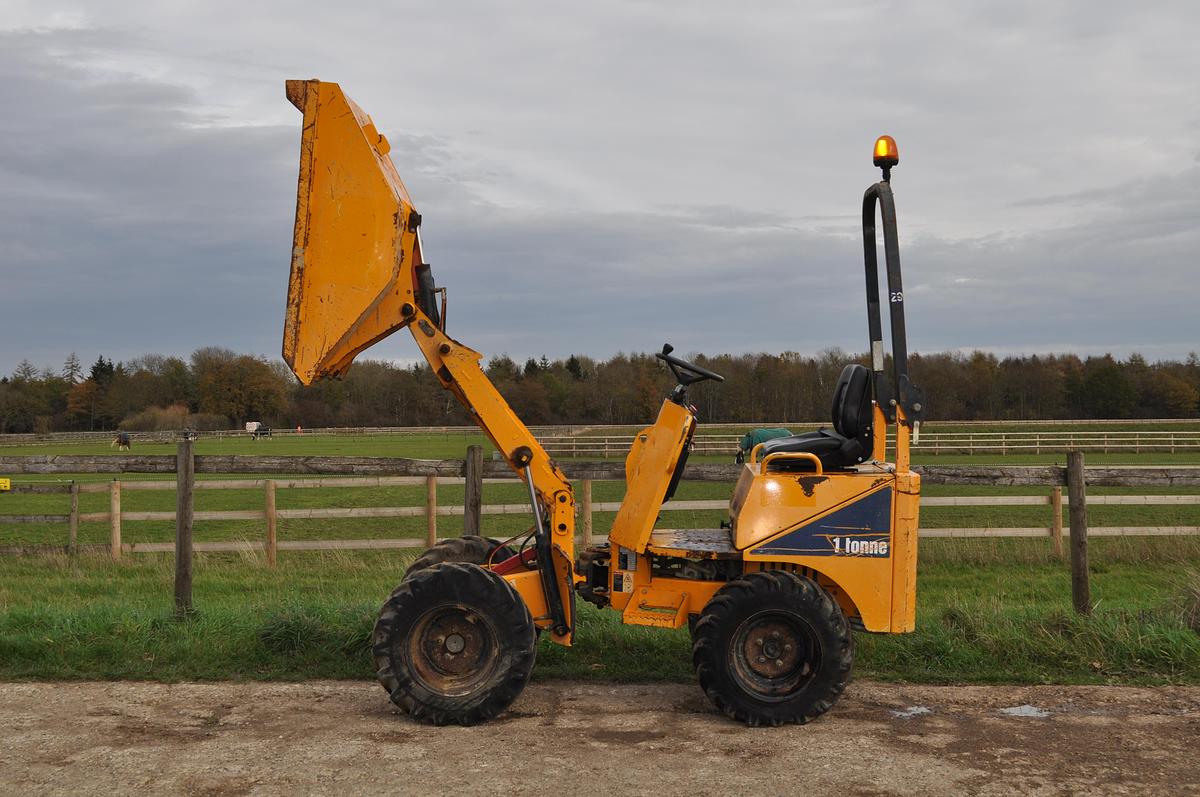 Used 2014 THWAITES MACH201 1T HIGH-TIP DUMPER