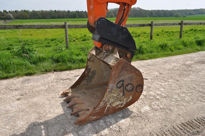 Used 2016 HITACHI ZX130LCN-6