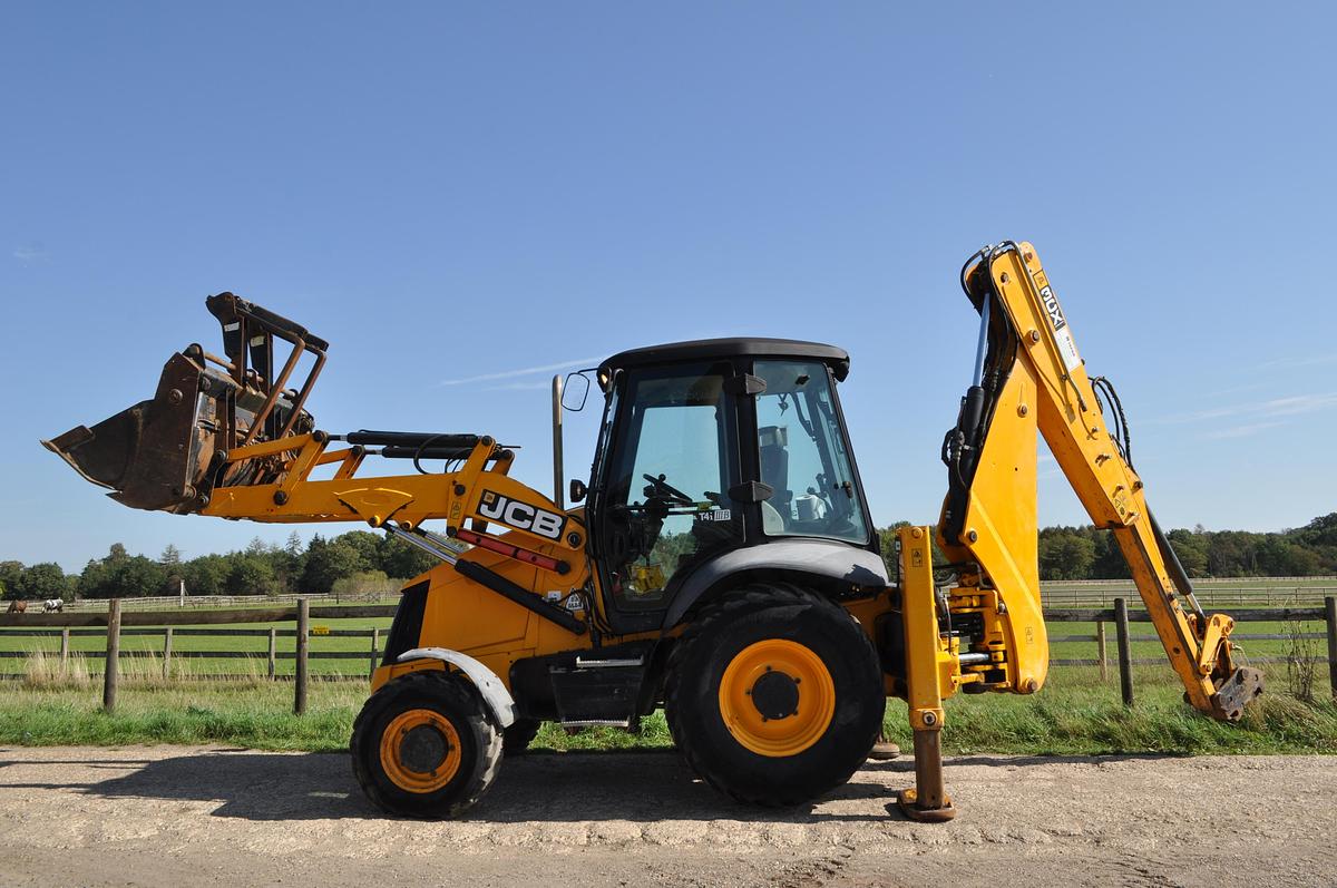 Used 2014 JCB 3CX SITEMASTER
