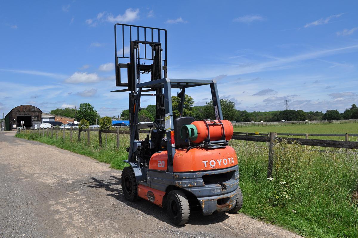 Used 1998 TOYOTA 42-6 FGF 20