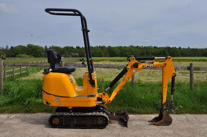 Used 2019 JCB 8008 CTS