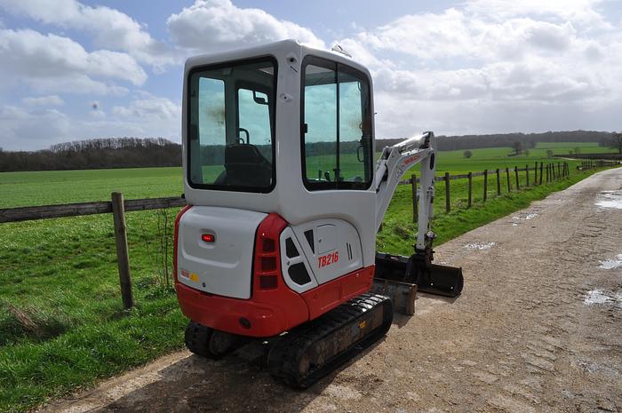 Used 2017 TAKEUCHI TB216