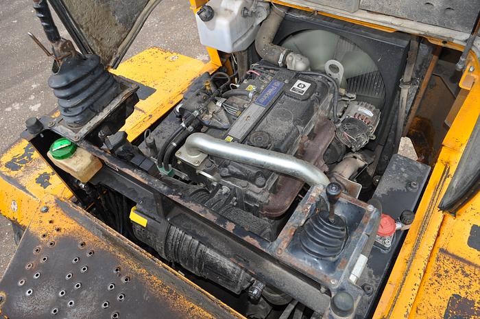 Used 2012 THWAITES 6 TONNE