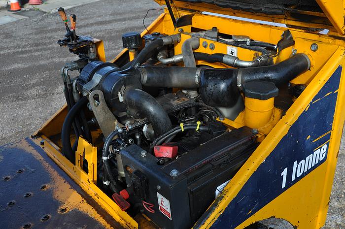 Used 2010 THWAITES MACH201 1T DUMPER