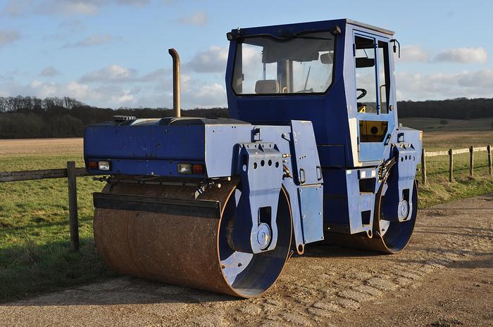 Used 2003 BOMAG BW161 AD-2