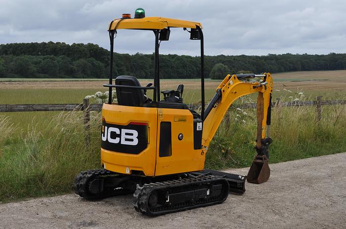 Used 2018 JCB 18Z-1