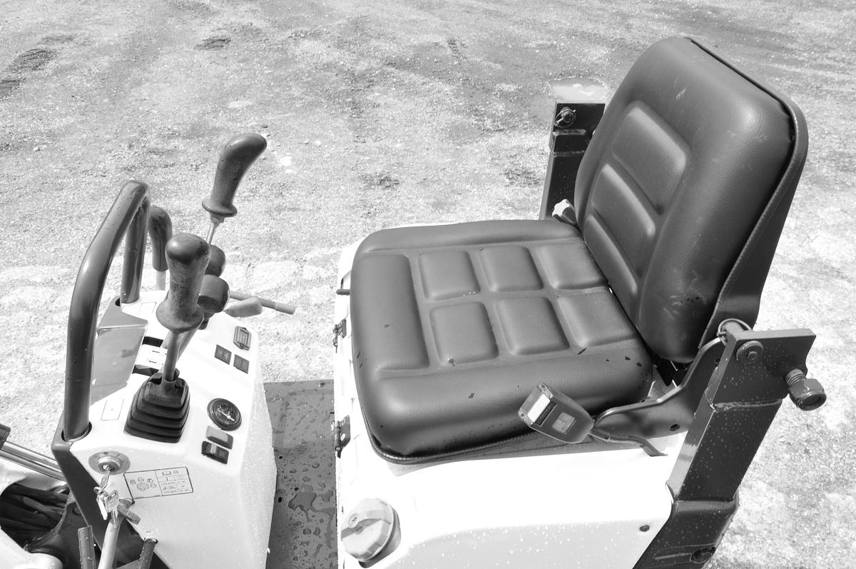 Used 2010 BOBCAT E10