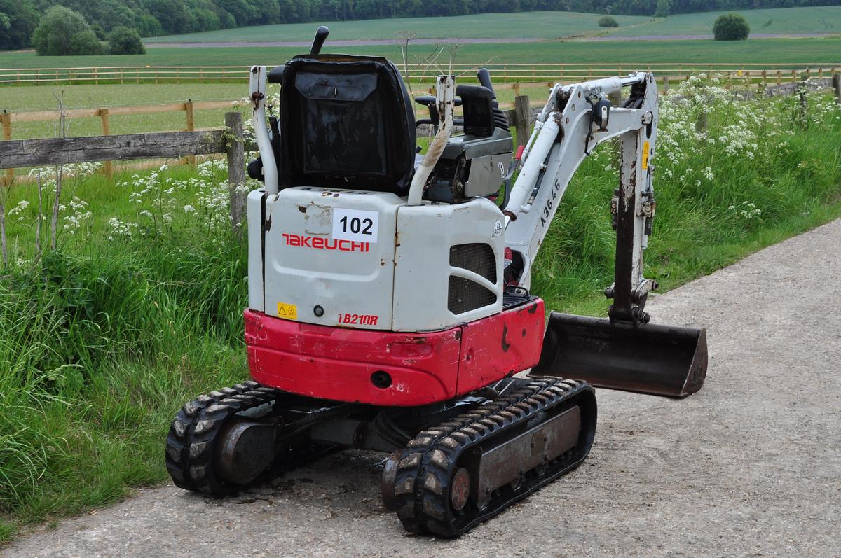 Used 2017 TAKEUCHI TB210R