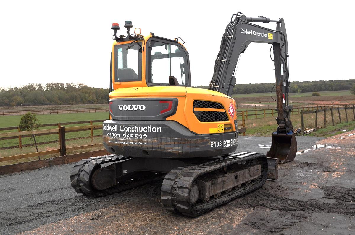 Used 2020 VOLVO ECR88D