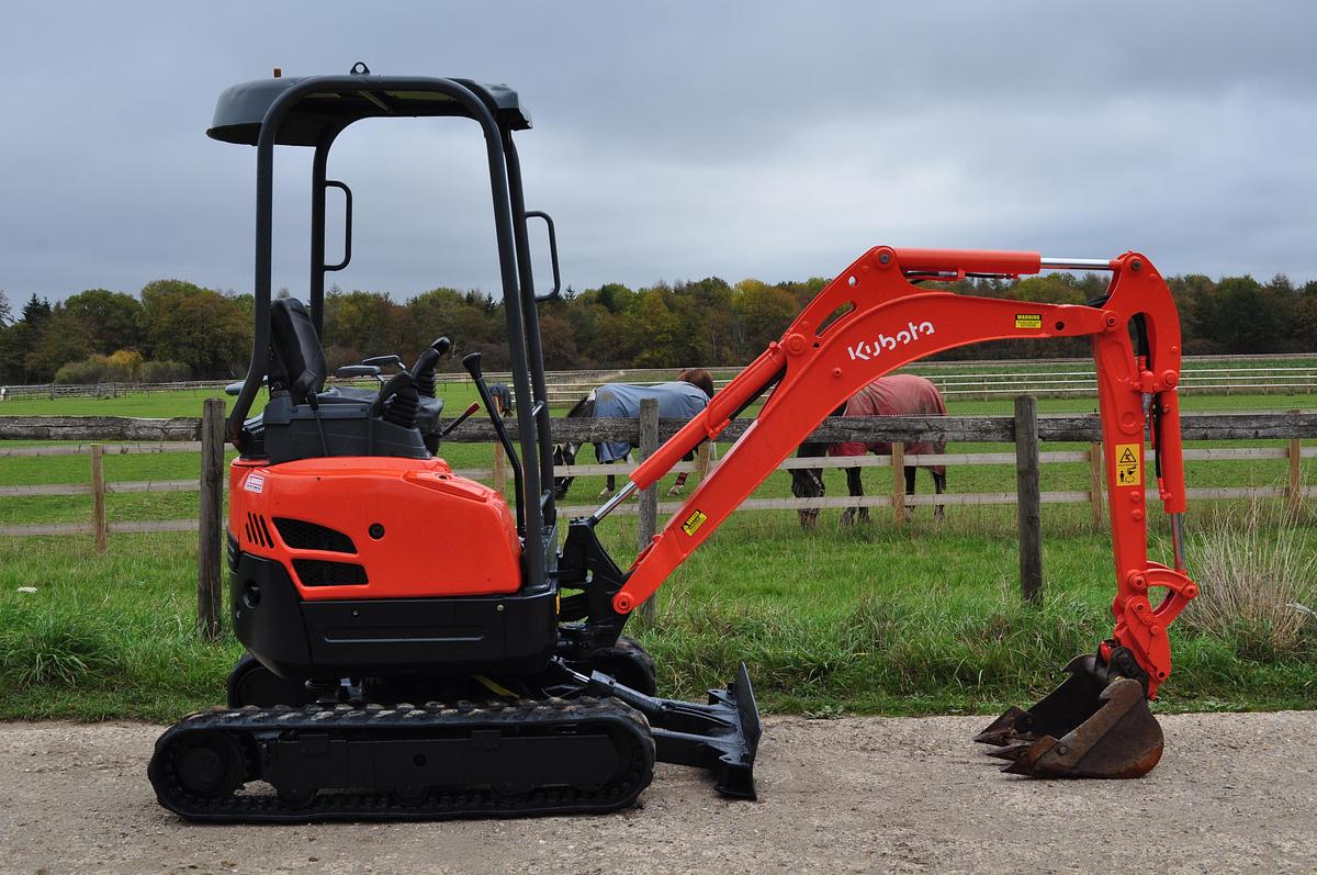 Used 2016 KUBOTA U17-3a
