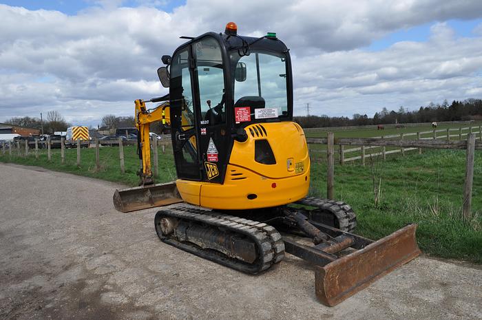Used 2015 JCB 8025 ZTS