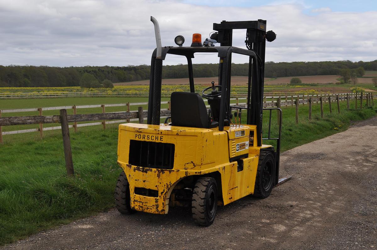 Used 1997 CATERPILLAR V60D SA