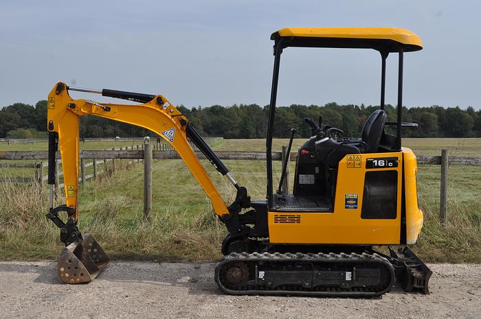 Used 2020 JCB 16C-1