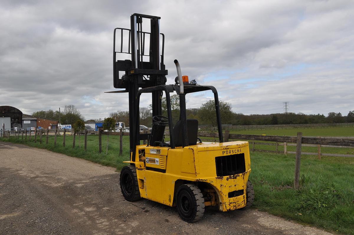 Used 1997 CATERPILLAR V60D SA