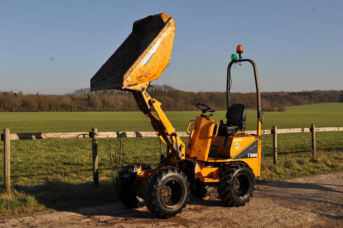 Used 2012 THWAITES 1 TONNE