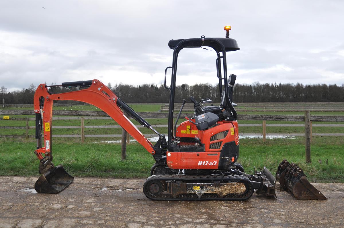 Used 2021 KUBOTA U17-3a