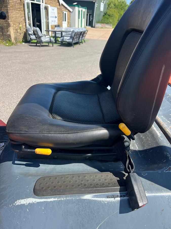 Used 2003 TOYOTA 02-7FDF30