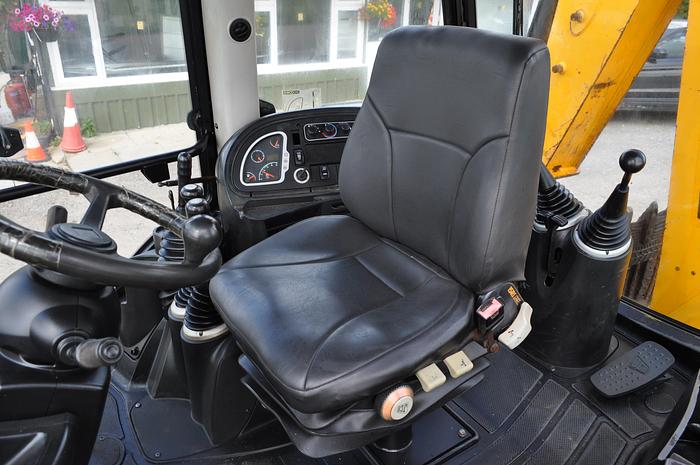 Used 2012 JCB 3CX SITEMASTER