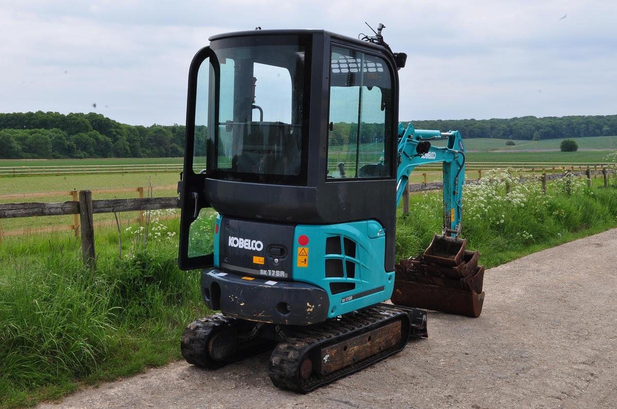 Used 2020 KOBELCO SK17SR-3E