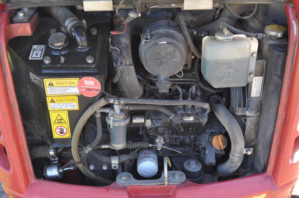 Used 2020 TAKEUCHI TB216