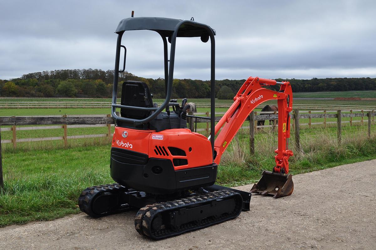 Used 2016 KUBOTA U17-3a