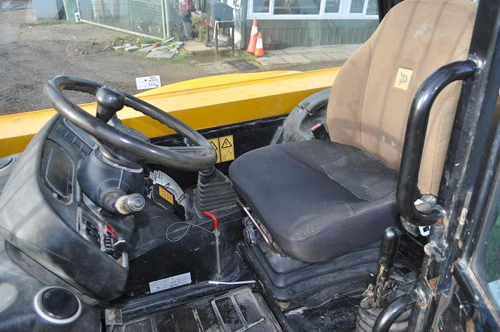Used 2012 JCB 531-70
